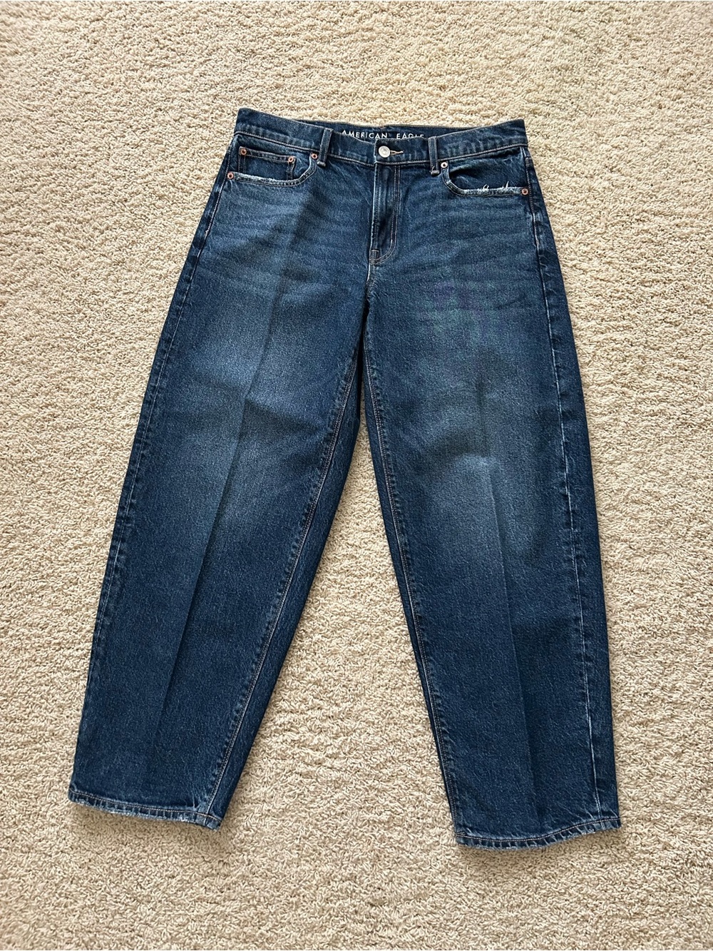 American Eagle Women's Barrel Jeans - Picture 2 of 8